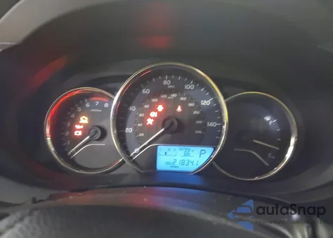 2015 Toyota Corolla Le z USA, uszkodzony, nr VIN 2T1BURHE9FC338092